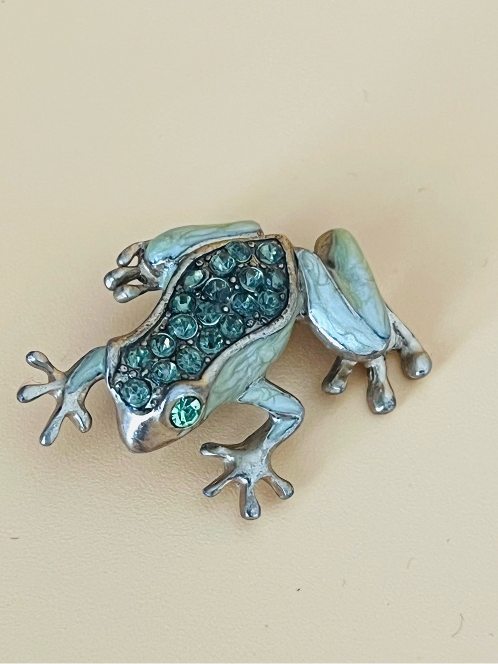 Liz Claiborne frog brooch gold tone and rhinestones